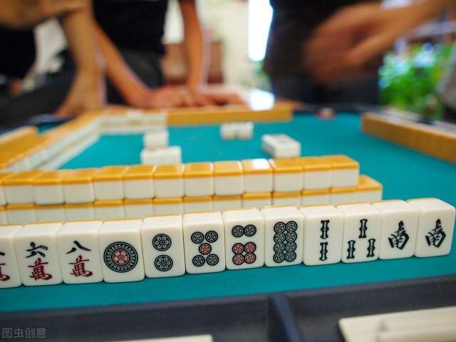 新教你‘‘奕乐贵州捉鸡麻将可以开挂”其实确实有挂 