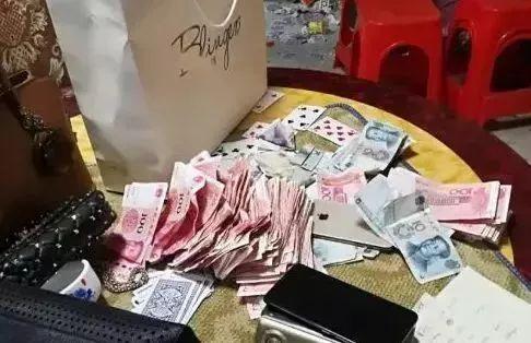 天天麻将确实有挂的(揭秘微信里赢的诀窍)