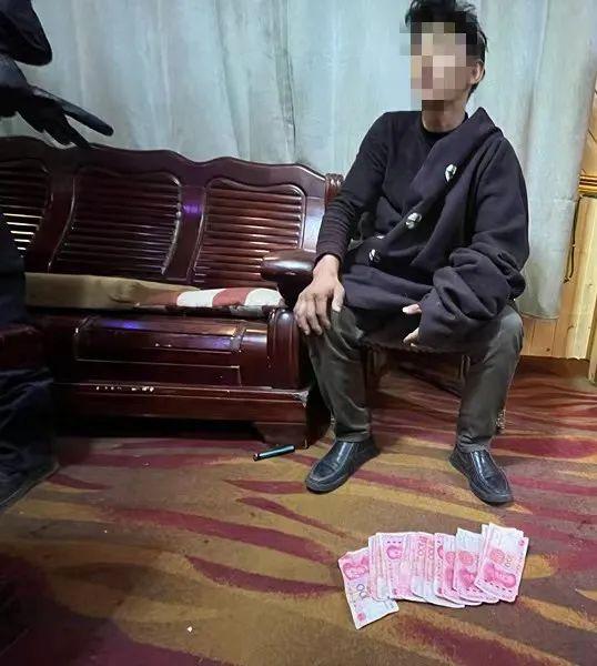 厉害了!纸牌金花有没有工具道具一《我来教教你怎么赢 》