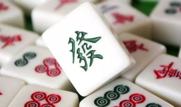 微信雀神麻将为什么会一直输(揭秘手机上助赢神器)