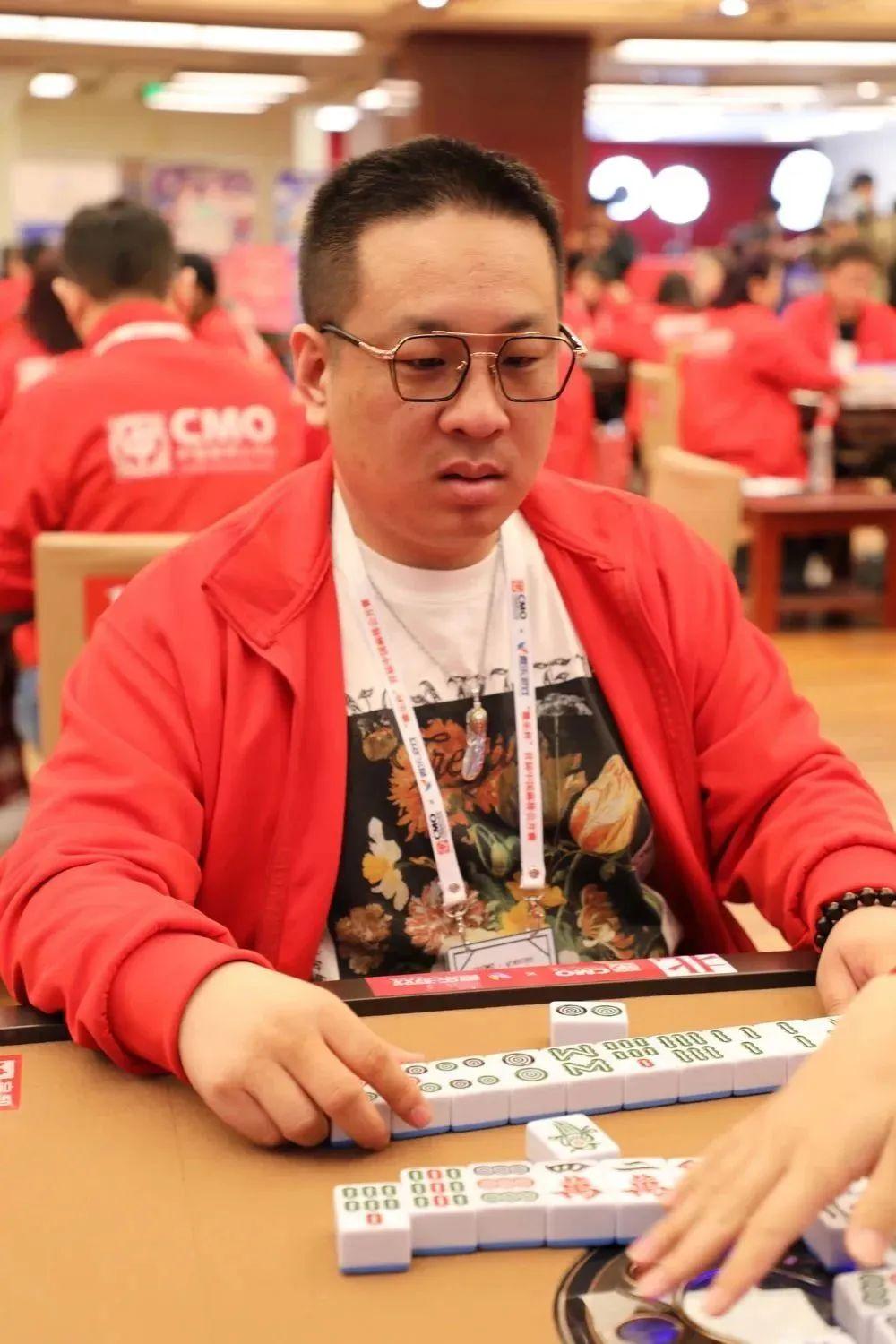 微乐四川麻将怎么让系统发好牌(揭秘微信里插件下载)