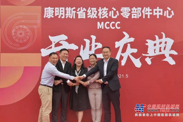 给大家爆料一下世界好的自动麻将机斗牛先进设备多少钱—详细解说+新浪科技