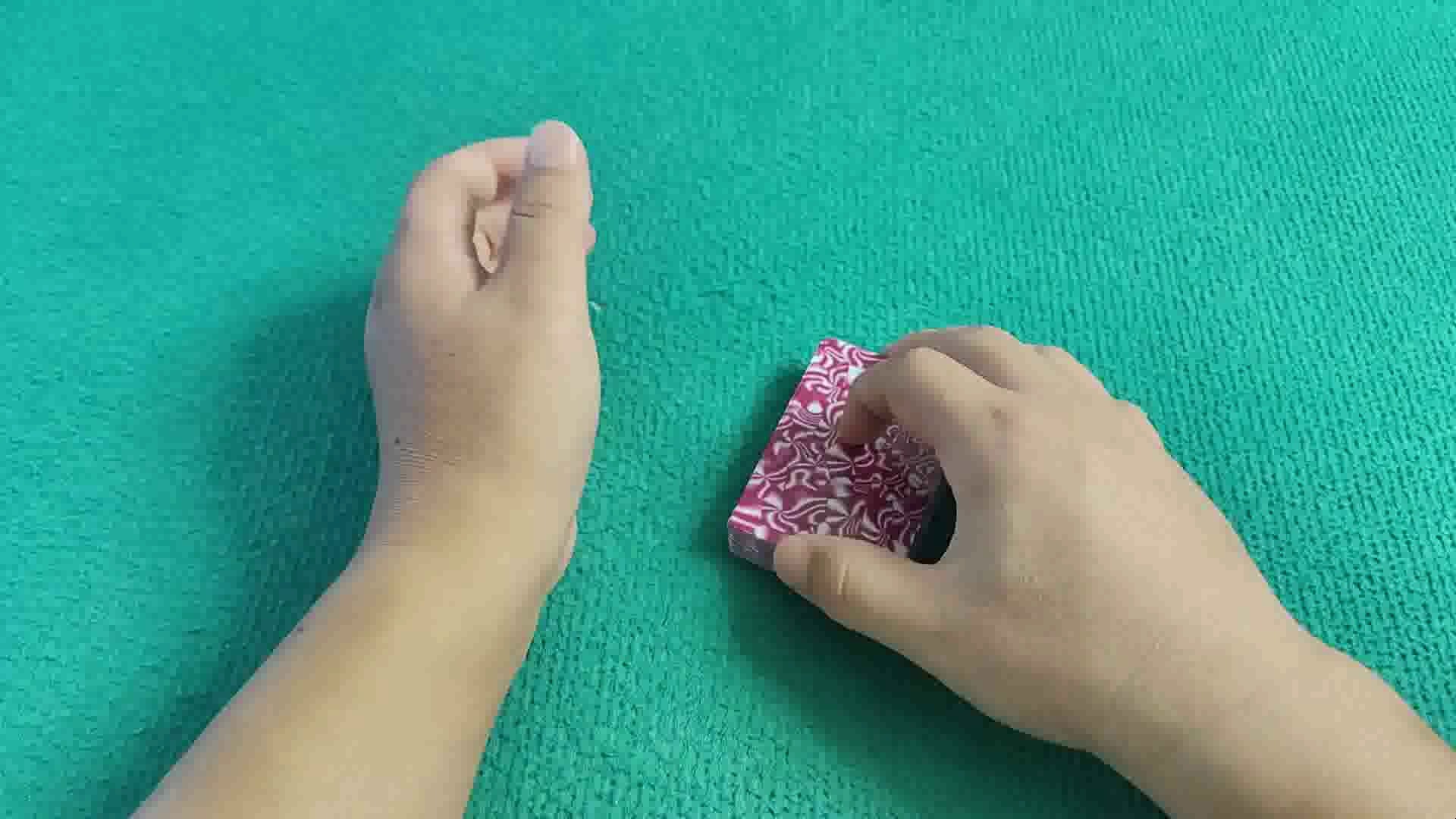 5分钟教会你“我来牛牛洗牌作弊手法图解=—详细解说+新浪科技