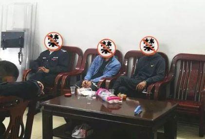 一分钟教你“扎扑克牌玩三公怎么稳赢《详细教程 新浪科技》