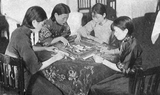 决胜麻将怎样比较容易赢(揭秘手机上助赢神器)