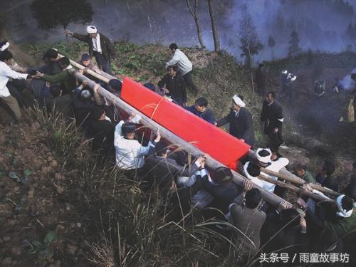「热点资讯」教你牌九出老千技巧十大秘诀—详细解说+新浪科技