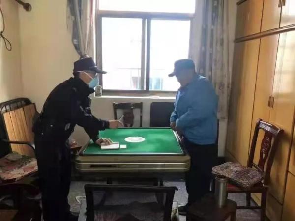 奇迹陕西棋牌麻将有挂技巧辅助器(到底是不是有挂)