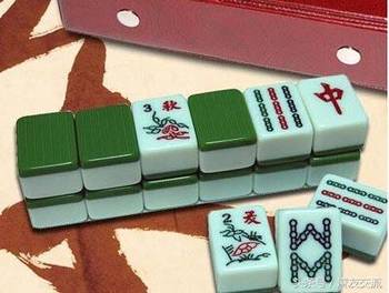 微乐北京麻将派牌规律(揭秘微信里自建房怎么赢)