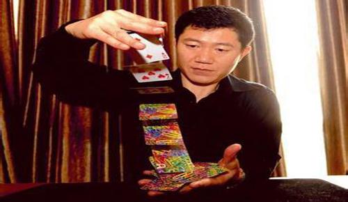新教你‘‘最先进普通扑克分析仪价钱《详细教程 新浪科技》