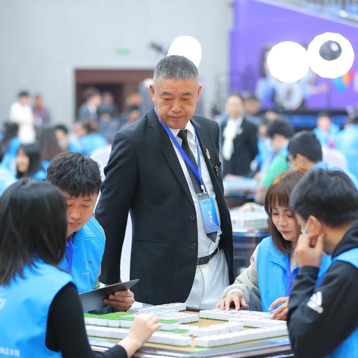 微乐福建麻将专用神器(揭秘手机上提高胜率)