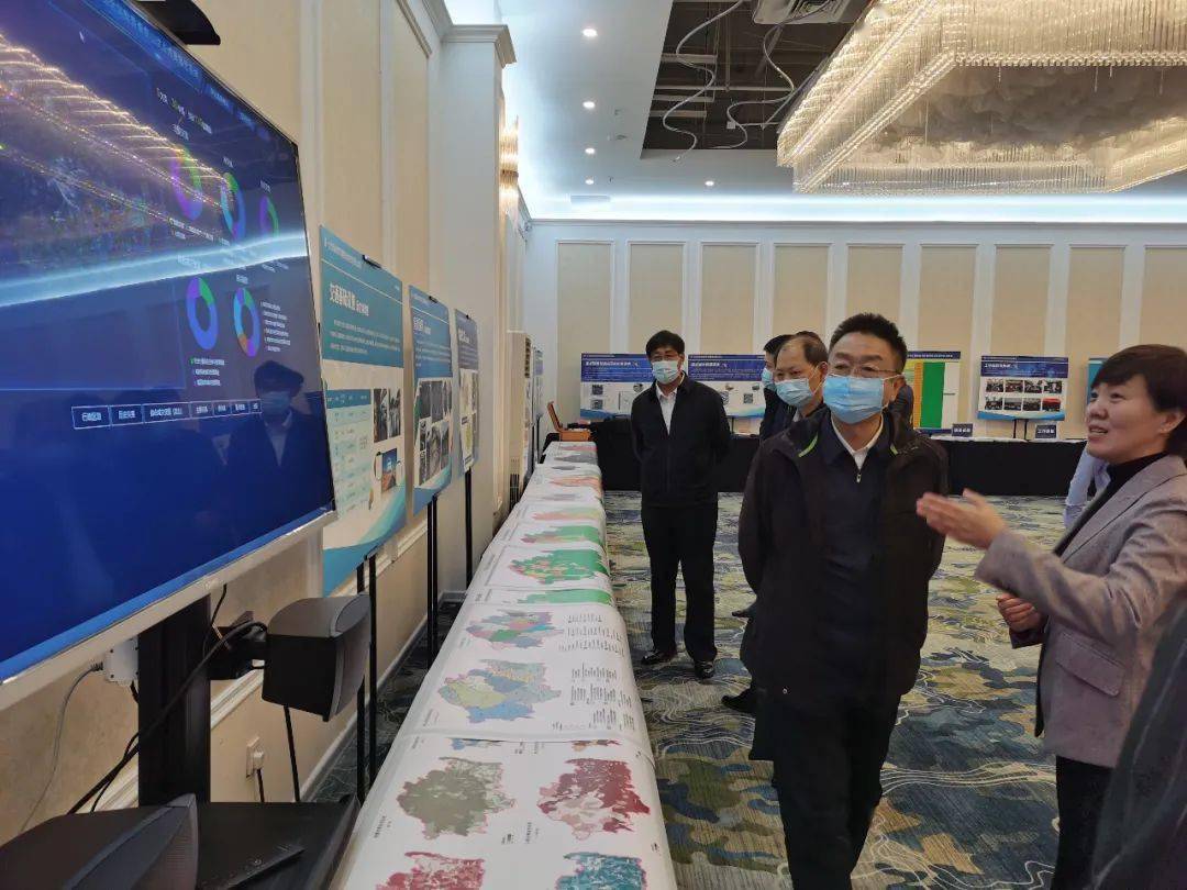 给大家爆料一下斗牛新设备不需要换牌的有吗_《爱问知识人 使用说明》