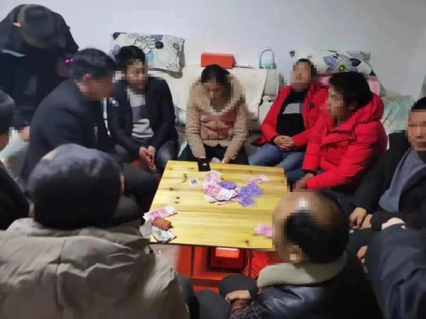 教程辅助“新且实用普通扑克斗牛先进手机设备_《爱问知识人 使用说明》