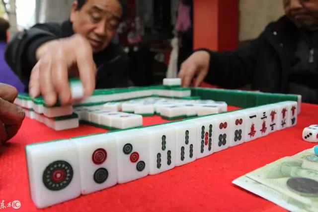 教程辅助“新且实用普通扑克斗牛先进手机设备_《爱问知识人 使用说明》