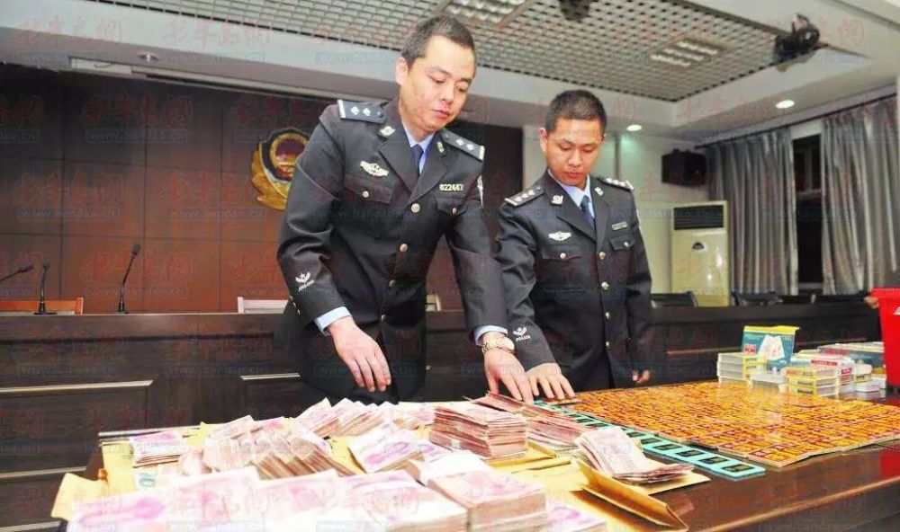 厉害了!扎金花出老千工具多少钱一个一《我来教教你怎么赢 》